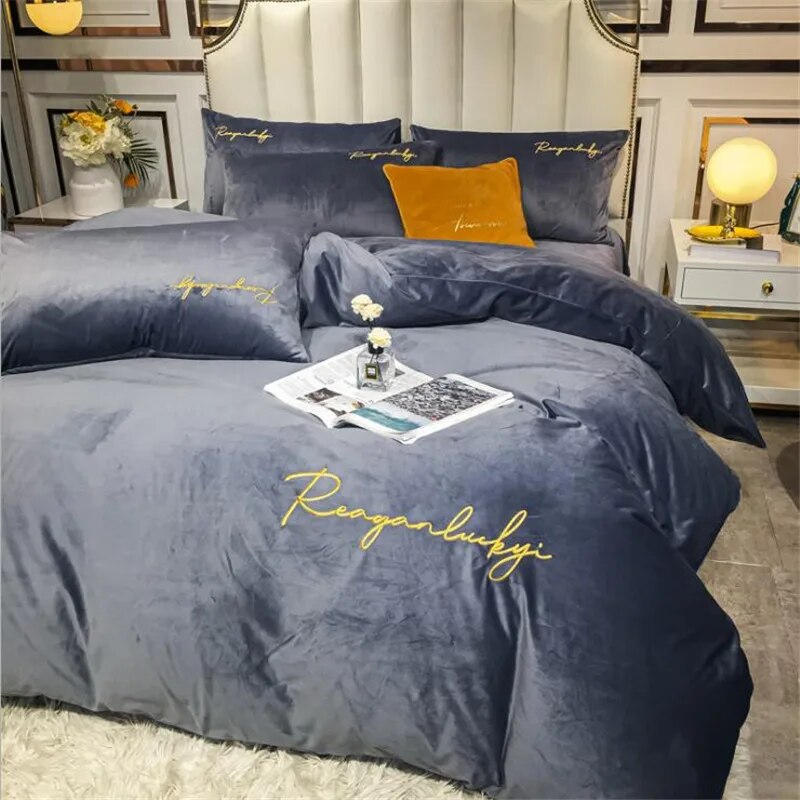 طقم سرير من الفلانيل مقاس كوين كينج