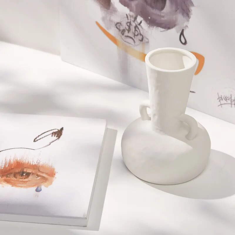 مزهرية بيضاء من سيراميك نورديك إنس