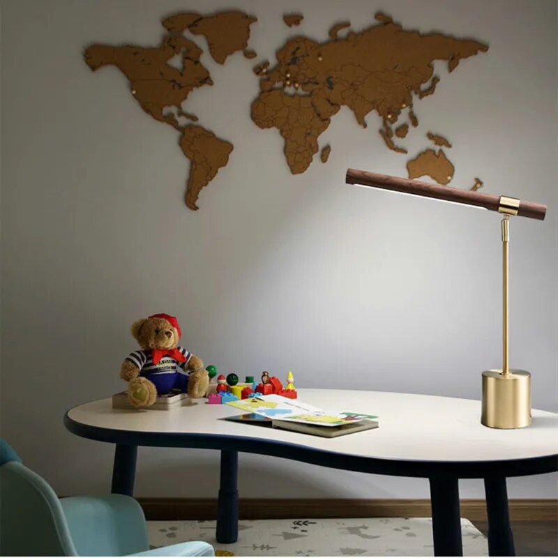 مصباح طاولة مصمم إيطالي 